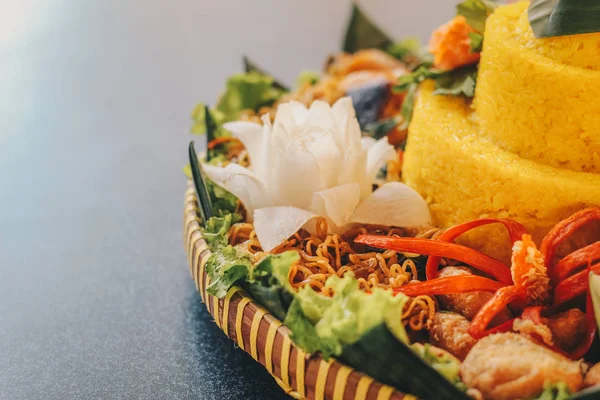 Nasi Tumpeng Java Traditional Foodisolated Black Background Indonesian Rijsttafel Yellow — Stock Photo, Image