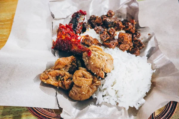 Nasi Jamblang Eller Sego Jamblang Traditionell Risrätt Från Cirebon West — Stockfoto