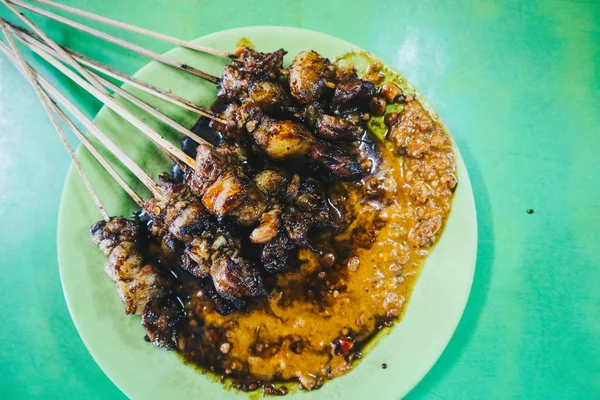Sate Kambing Lub Koza Satay Jest Tradycyjne Indonezyjskie Jedzenie Wykonane — Zdjęcie stockowe