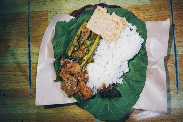 Nasi Jamblang Vagy Sego Jamblang Hagyományos Rizs Étel Cirebon Nyugat — Stock Fotó