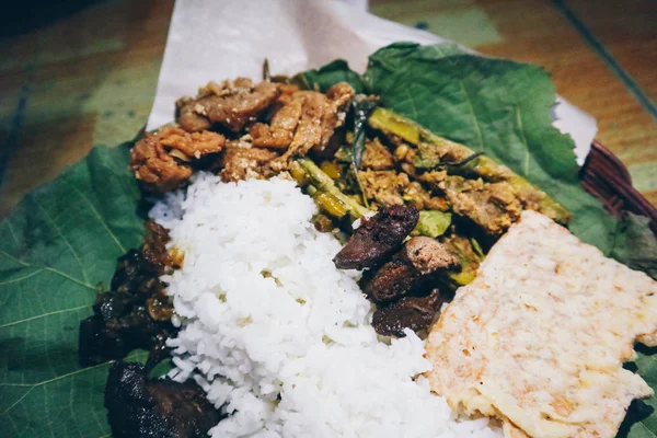 Nasi Jamblang Vagy Sego Jamblang Hagyományos Rizs Étel Cirebon Nyugat — Stock Fotó