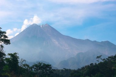 Merapi Dağı'nda manzara, Yogyakarta popüler hedef, Endonezya.