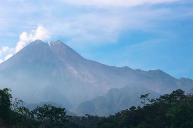 Merapi Dağı'nda manzara, Yogyakarta popüler hedef, Endonezya.