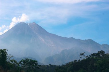 Merapi Dağı'nda manzara, Yogyakarta popüler hedef, Endonezya.