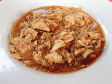 Et ve peynirli fırında domuz eti