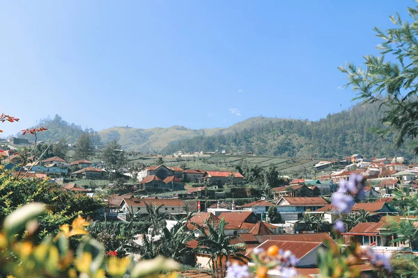 Hermoso Pueblo Montaña Con Fondo Azul Claro Tawangmangu Solo Indonesia — Foto de Stock