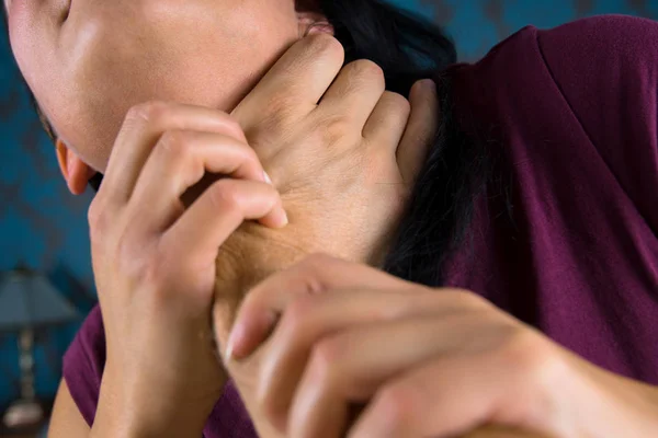 Esposa Com Marido Agressivo Violência Doméstica — Fotografia de Stock