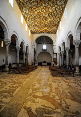    Otranto Katedrali eşsiz 12..