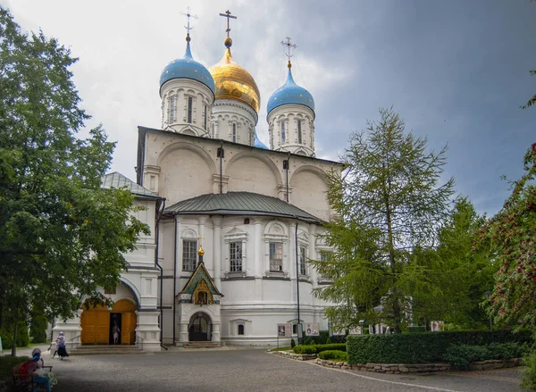 Κτήρια Της Μονής Είναι Τυπικά Παραδείγματα Της Μόσχας Και Της — Φωτογραφία Αρχείου