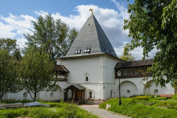 Kleine Hoogte Van Muren Torens Van Het Klooster Wijten Aan — Stockfoto