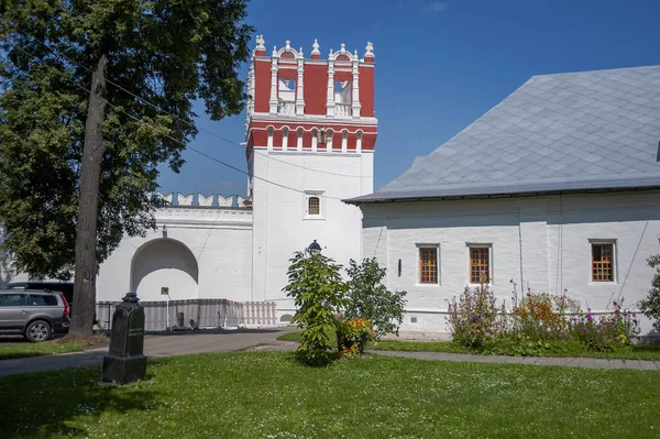 Medieval Russian Monastery Harmoniously Combines Nature Architecture Fortress Religion Beauty — Stock Photo, Image