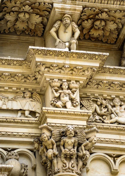 The sc ulptures on the facade of the church expose human sins, the forgiveness of which when repented is promised by God.