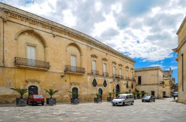 Lecce Barok Floransa yanı sıra Puglia Barok Başkenti denir. Şehir yerel kireçtaşı 