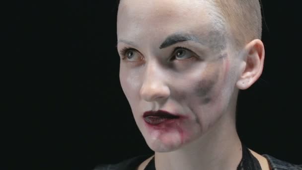 Řvoucí dívka s hrůzou make-upu — Stock video