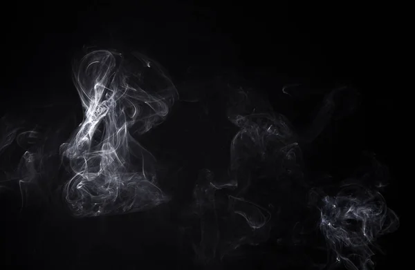Horizontale rook van smeulende aromastick — Stockfoto