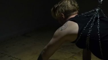 İlişkili olarak zincirleri bağımlısı