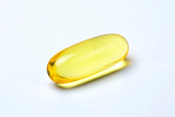 Fotografie izolată cu omega 3 sănătos în capsule — Fotografie, imagine de stoc