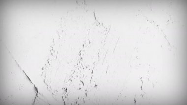 Çizilmelerle eski filmin beyaz yüzeyi