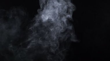 Elektronik sigara bulutlu duman