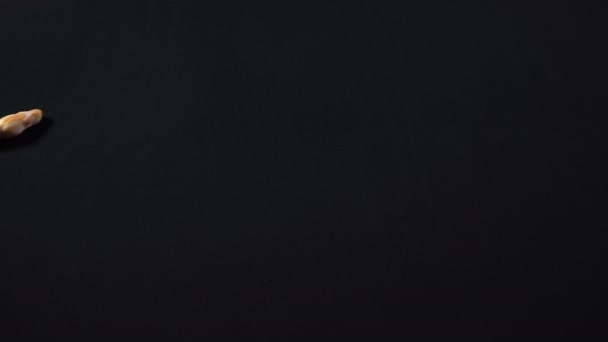 Python jaune albinos montrant la tête, espace vide 