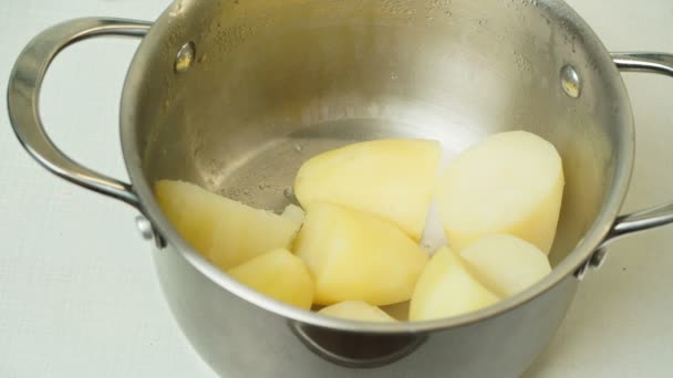 Video of hot boiled potato — Stock Video