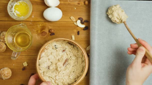 Video di cucina fatta a mano di biscotti di farina d'avena — Video Stock