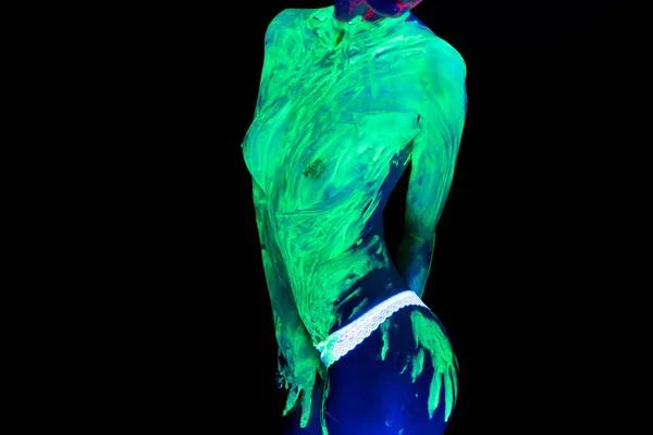 Obraz młodej dziewczyny z nagimi piersiami w neonie — Zdjęcie stockowe