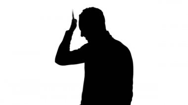 Mans silueti facepalm hareketi gösteriyor