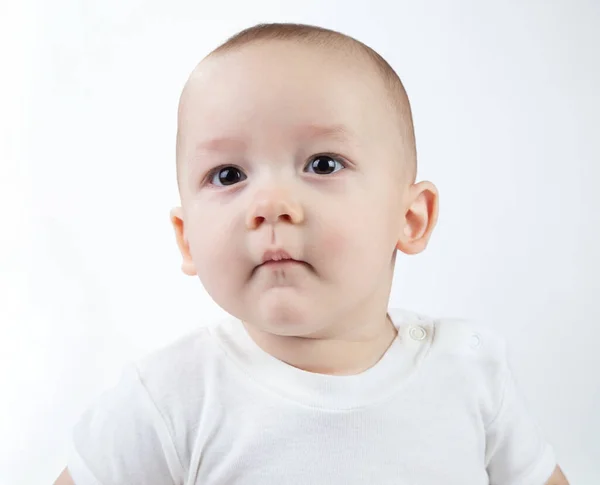 하얀 배경에 9 개월된 아기의 모습 — 스톡 사진
