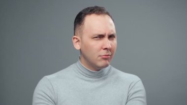 Balıkçı yaka giyen genç bir adamın vurulması
