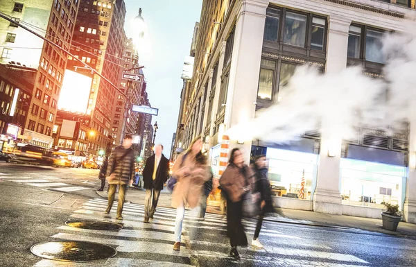 People Walking Zebra Crossing West 31Th Manhattan Crowded Streets New — Stock Photo, Image