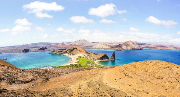 Panoráma Isla Bartolome Galápagos Szigetek Szigetcsoport Utazási Mehetnék Koncepció Feltárása — Stock Fotó