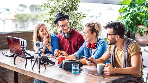 Digital Native Friends Sharing Feed Streaming Platform Phone Web Cam — Stock Photo, Image