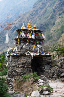 Mount zemin karşı Nepal Budist mimarisi