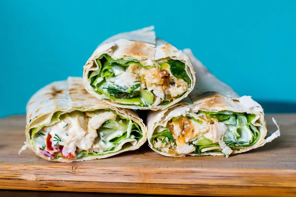 Shawarma pide içinde