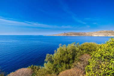 Porto Palermo, Arnavutluk yakınlarındaki Arnavutluk sahiline bakış.