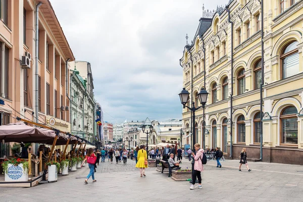 Moskva Července 2018 Lidé Chodí Podél Pěší Ulice Kuznetsky Most — Stock fotografie