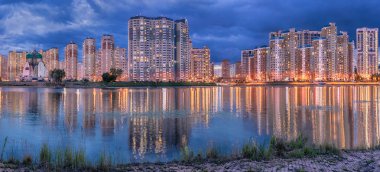 Moskova Bölgesi. 6 Temmuz 2018. Krasnogorsk. Yatay panorama. Konut kompleksi 