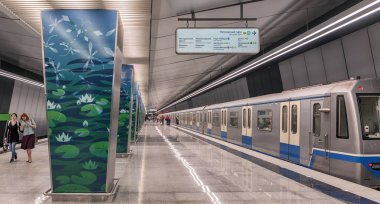 Moskova. 30 Ağustos 2018. Yeni metro istasyonu 