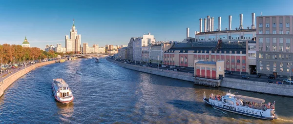 Moscow September 2018 View Soaring Bridge Park Zariadye Moskvoretskaya Raushskaya — Stock Photo, Image