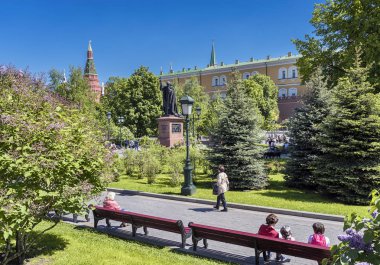 Alexander Garden ve şehit Yermogen anıtı, Moskova Patriği