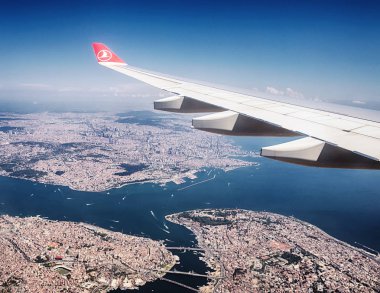 Türkiye. 5 Temmuz 2019. İstanbul, Marmara Denizi ve Boğaz'da uçaktan manzara.