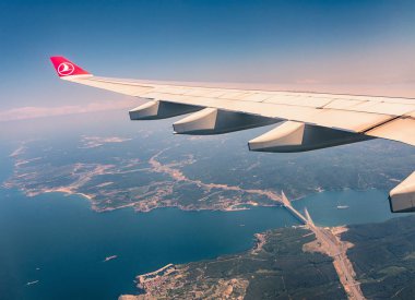 Türkiye. 5 Temmuz 2019. İstanbul, Boğaz ve Yavuz Sultan Selim Köprüsü'nde uçaktan manzara.