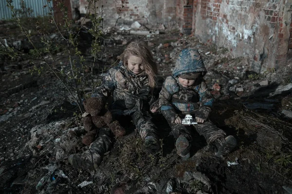 Portrait Little Dirty Homeless Kids Abandoned Building — Stock Photo, Image