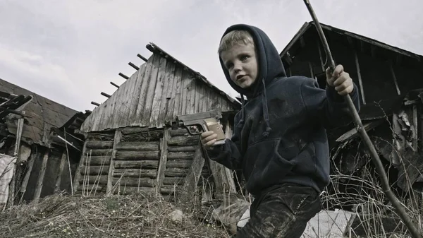 Homeless Caucasian Boy Playing Gun Abandoned Village — Stock Photo, Image