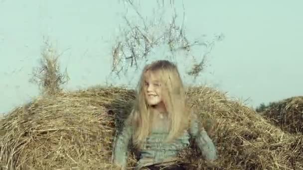 Little Cute Girl Playing Wheat Field — Stock Video
