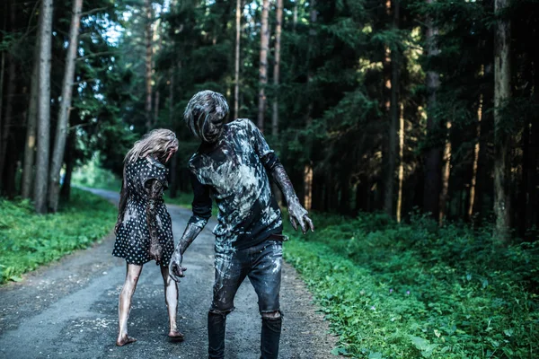 Zombie Man Woman Posing Together Forest — Stock Photo, Image
