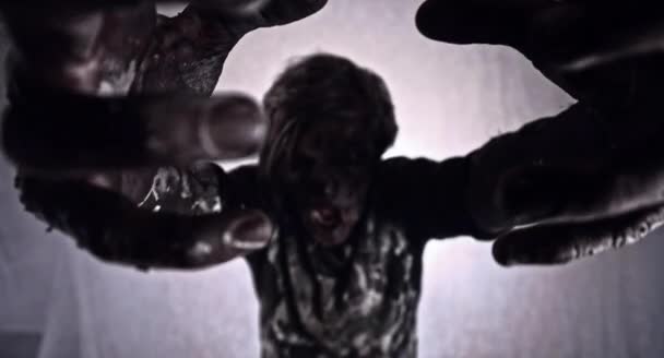 Creepy Zombie Man Posing Misty Background — Stock Video