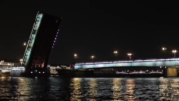 Vacker Utsikt Över Floden Neva Nattetid Sankt Petersburg Ryssland — Stockvideo