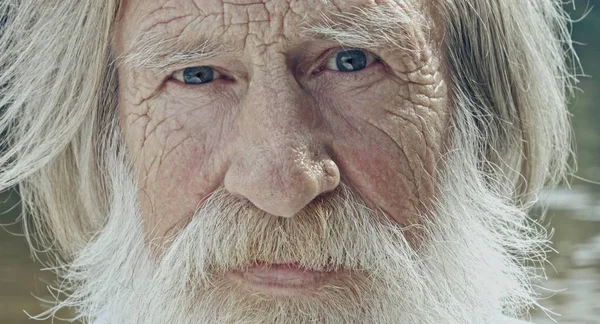 Retrato Primer Plano Del Viejo Hombre Europeo Con Barba — Foto de Stock